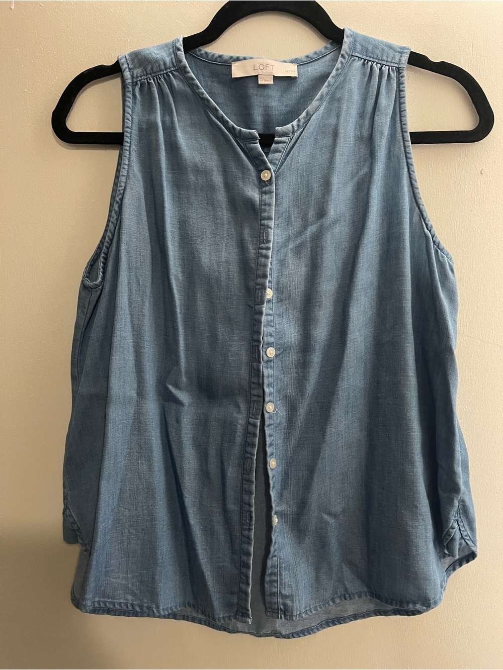 LOFT Light Blue Sleeveless Chambray Button-Front Top